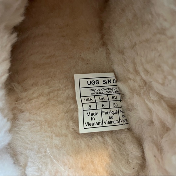 UGG brown suede clogs. Great condition. Women’s size 8 - Picture 3 of 5